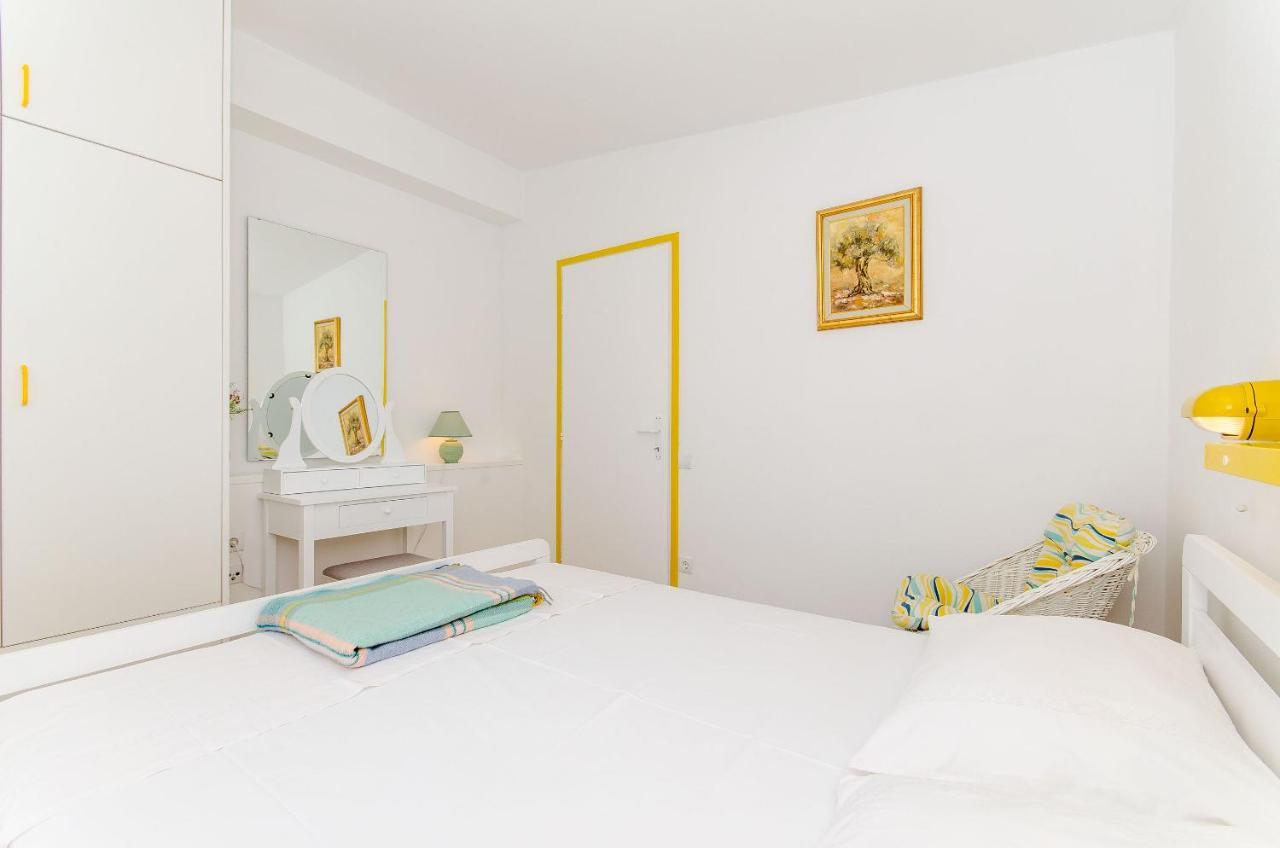 Apartment Sreta 奥米什 外观 照片