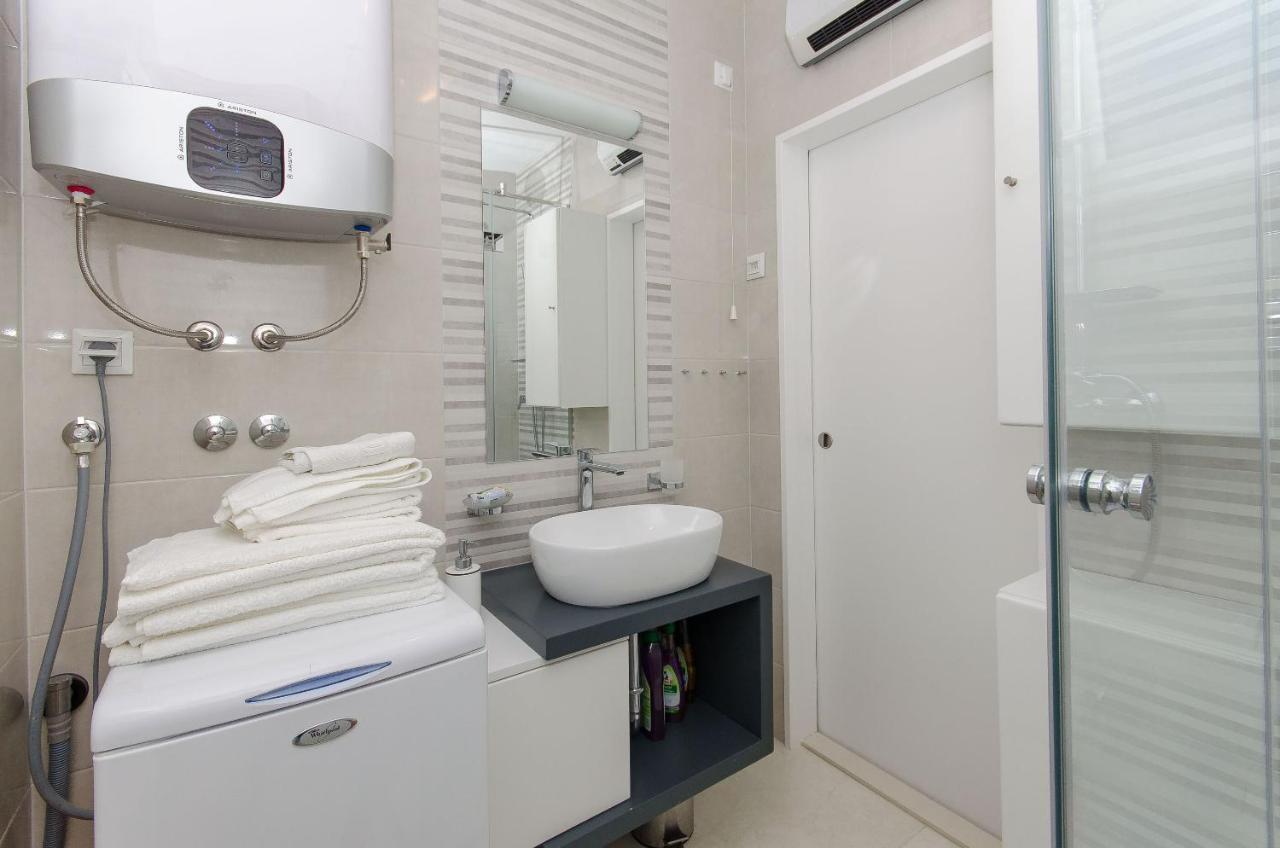 Apartment Sreta 奥米什 外观 照片