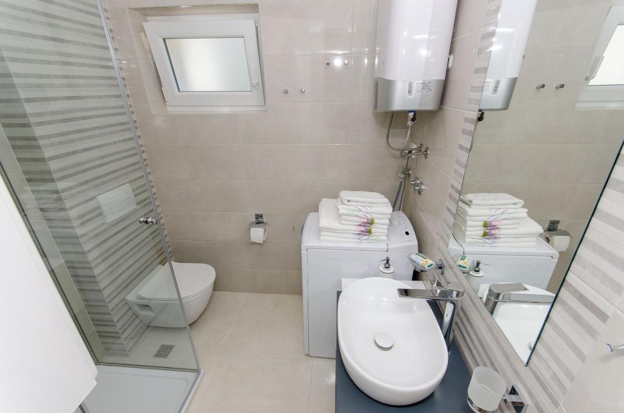 Apartment Sreta 奥米什 外观 照片