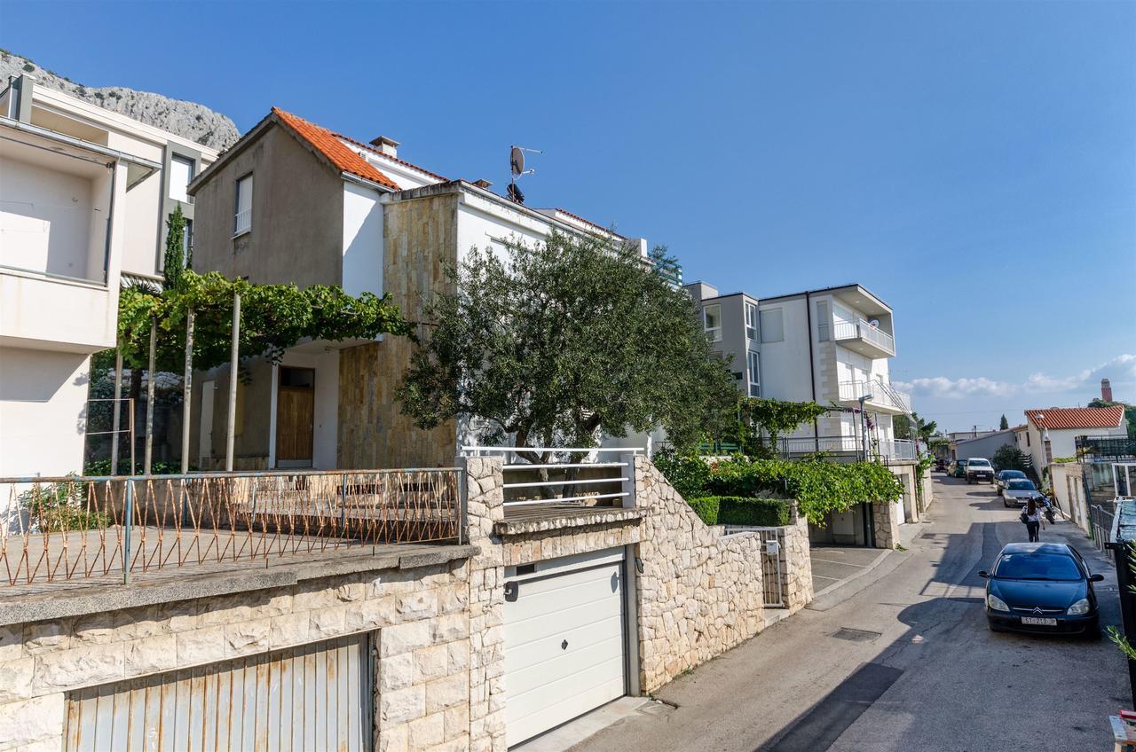 Apartment Sreta 奥米什 外观 照片